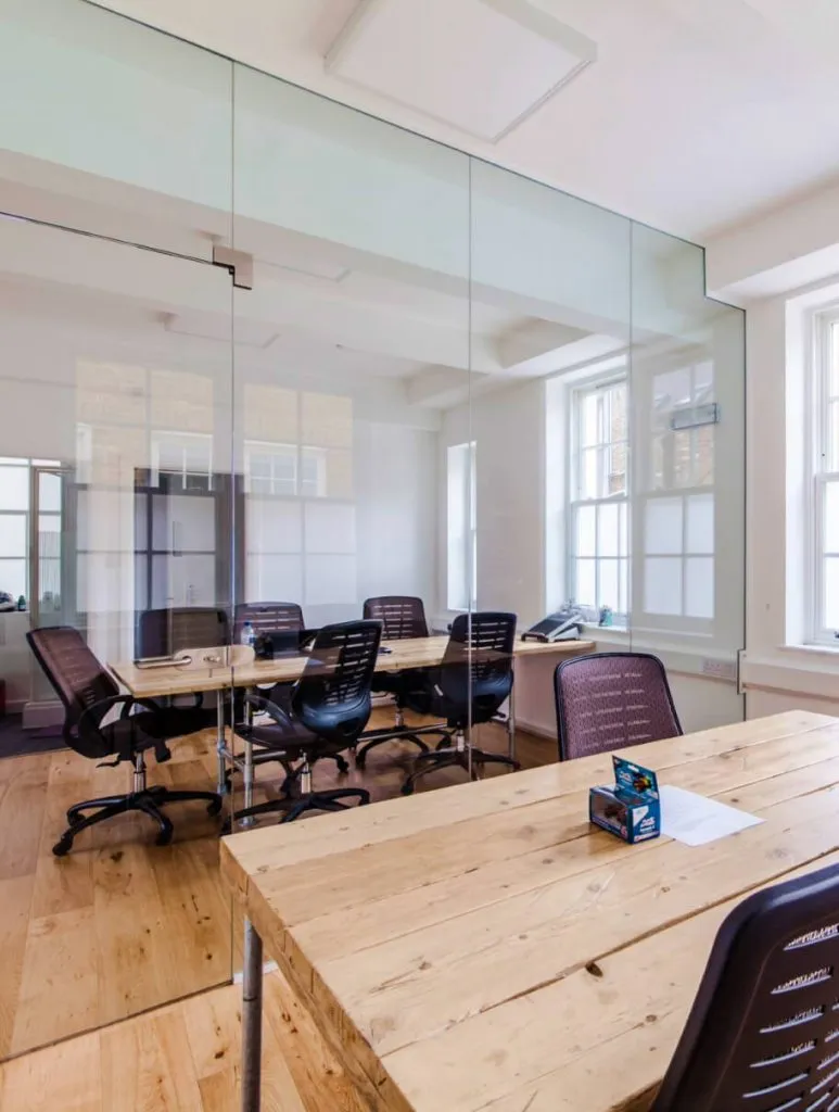 Office Refurbishment Cost in the UK  - Photo №4