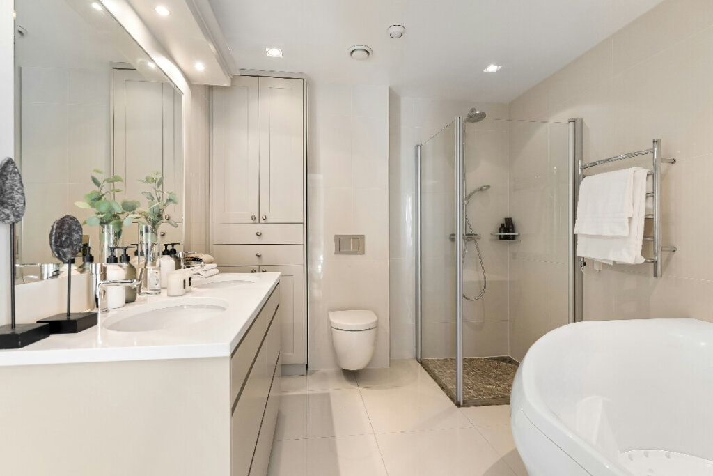 Bathroom Refurbishment Costs in the UK